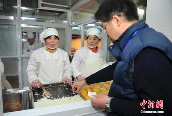 昆明食药监总局：抽检婴幼儿辅食发现4批次样品不合格